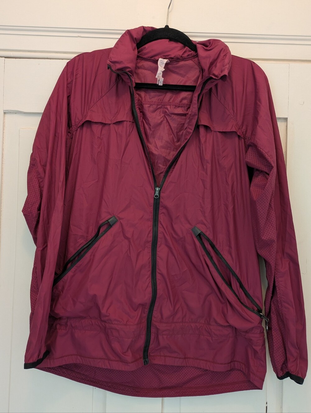 lululemon athletica Women's Magenta Windbreaker Jacket